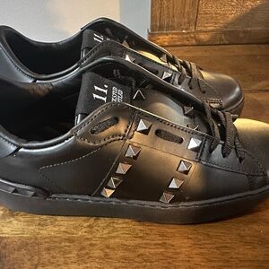 Women’s Valentino Garavani Rockstud sneakers